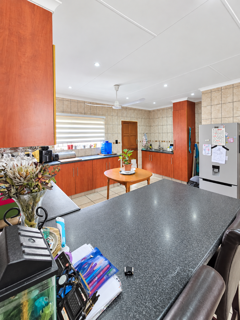 3 Bedroom Property for Sale in Songloed North West